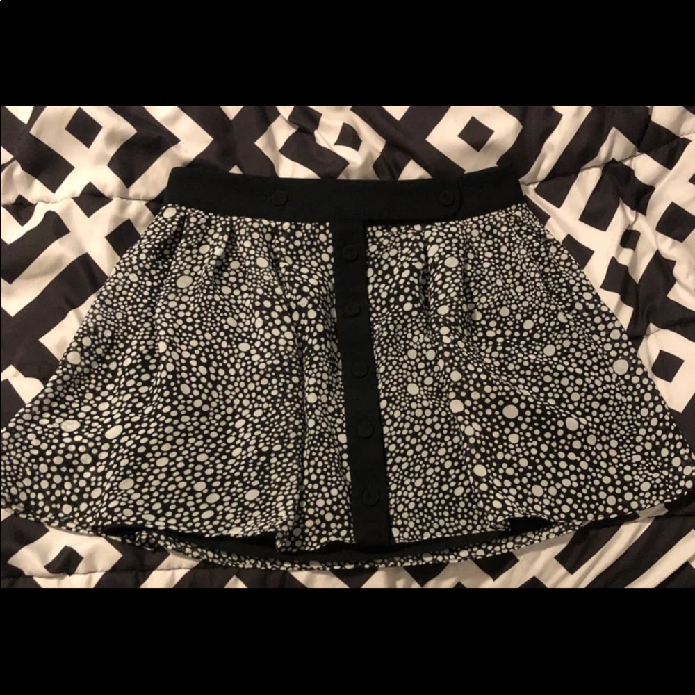 Super cute button-down flare skirt